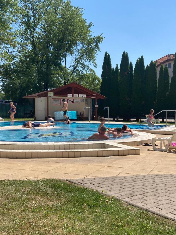 Sport Apartman Hajduszoboszlo Luaran gambar